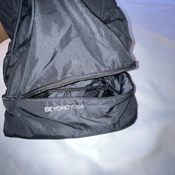 Beyond Yoga Convertible Backpack Black Separate Zip Compartment On Bottom